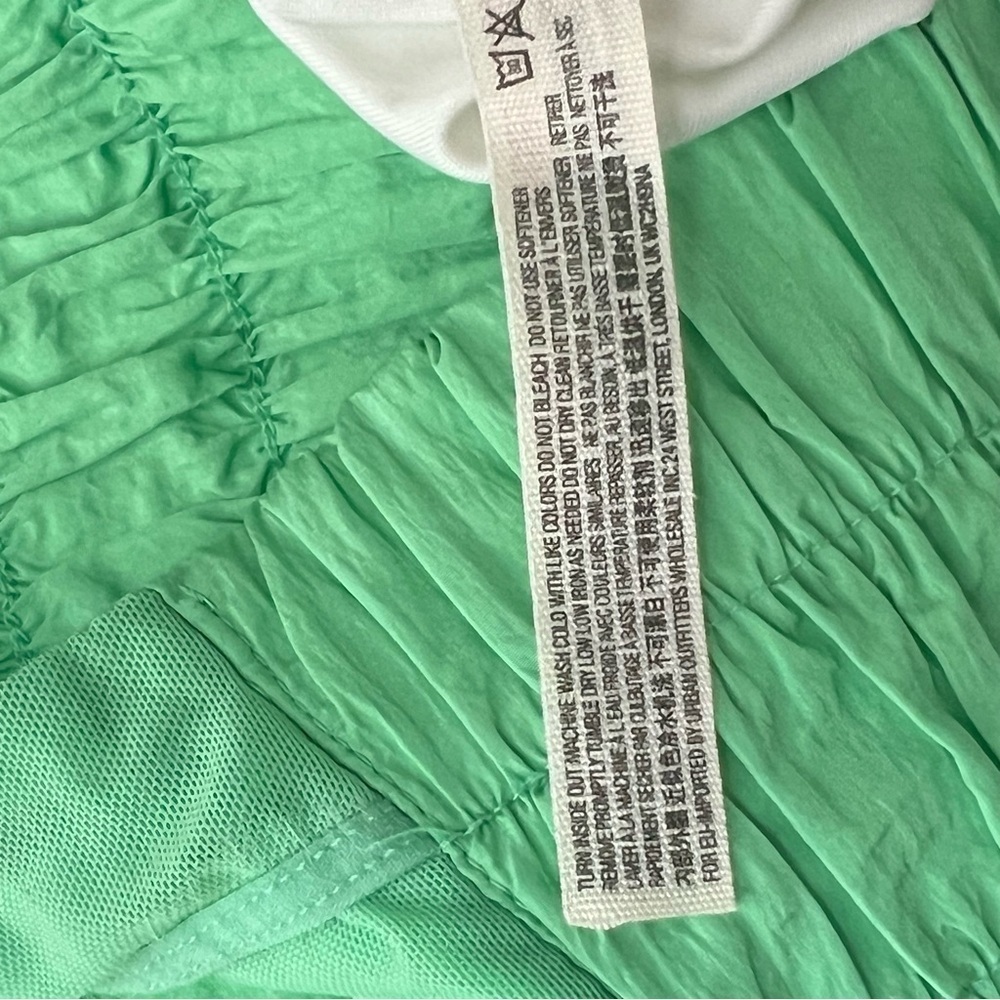 FP Movement by Free People The Way Home Shorts Fresh Cut Green Smocked XS - Picture 7 of 12